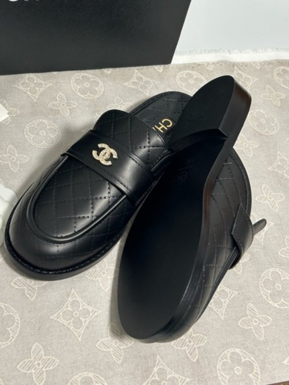 Chanel black loafers mules - Picture 7 of 7
